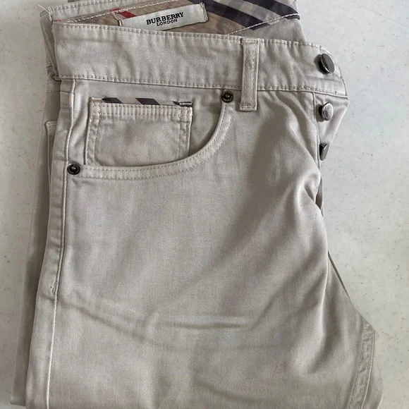 Burberry Light Beige Khaki Pants - Picture 13 of 13